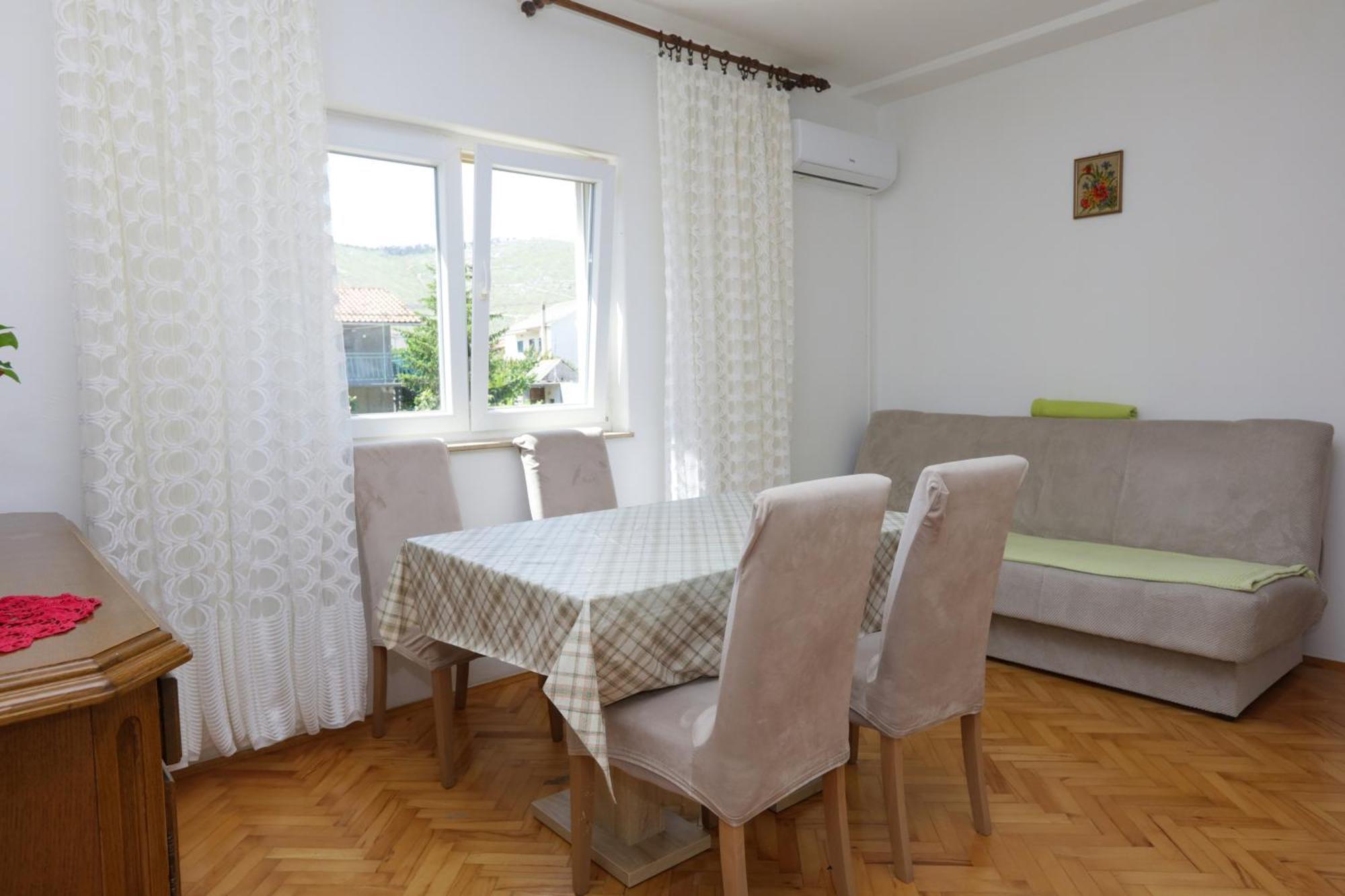Apartments By The Sea Grebastica, Sibenik - 4881 Baselovici الغرفة الصورة